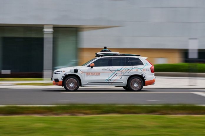 Fotografia de carro autônomo da Volvo Cars e DiDi