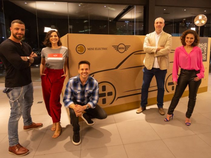 carro elétrico da unboxing