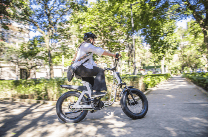 Nova regulamentação para uso de bicicletas e ciclomotores entra em vigor; entenda as diferenças